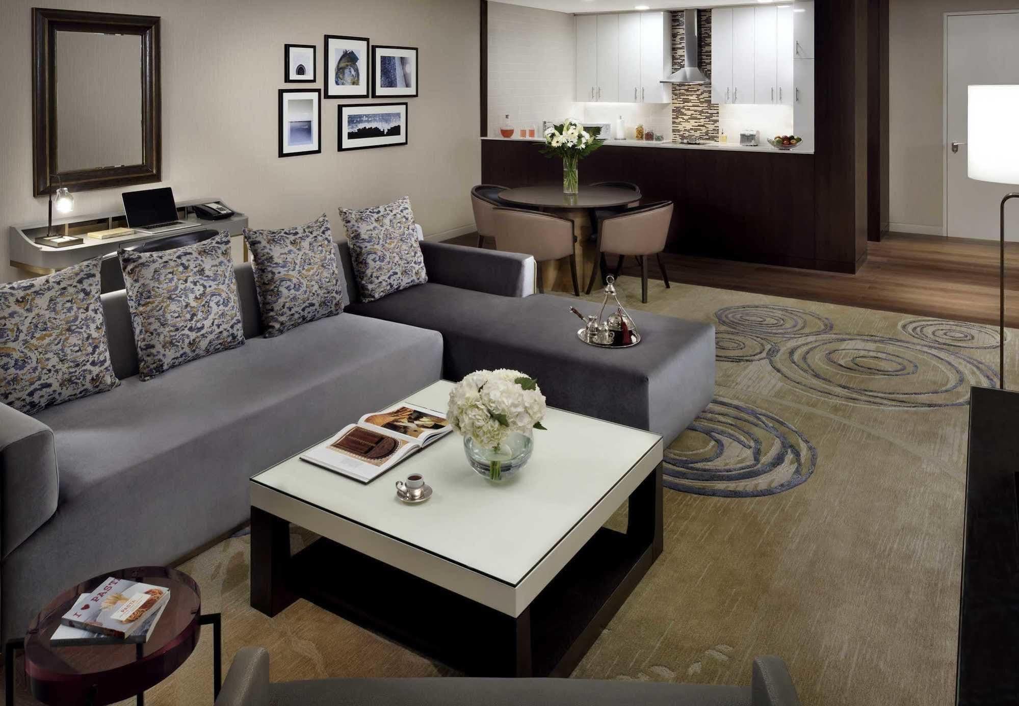 Marriott Executive Apartments Downtown, Abu Dhabi Exterior foto
